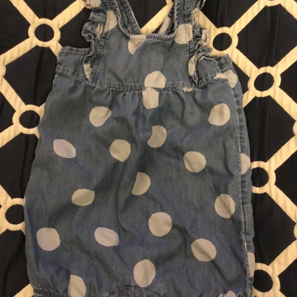 Carter’s Romper onesies - 9 Mo. (3x total) - Picture 2 of 6